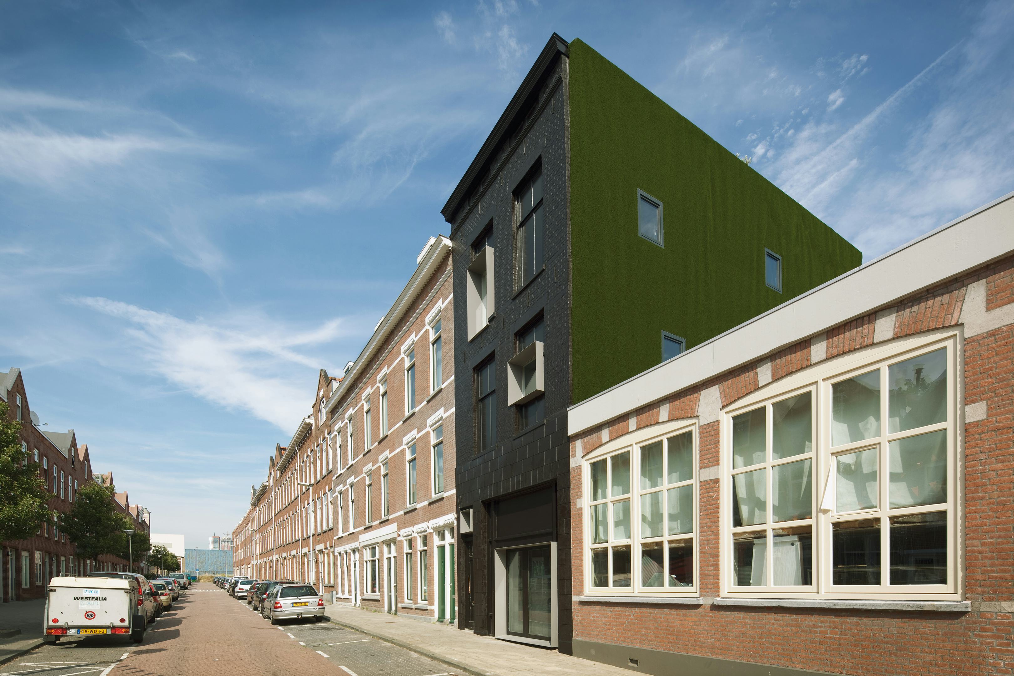 Zwarte Parel in Rotterdam door Studio Rolf