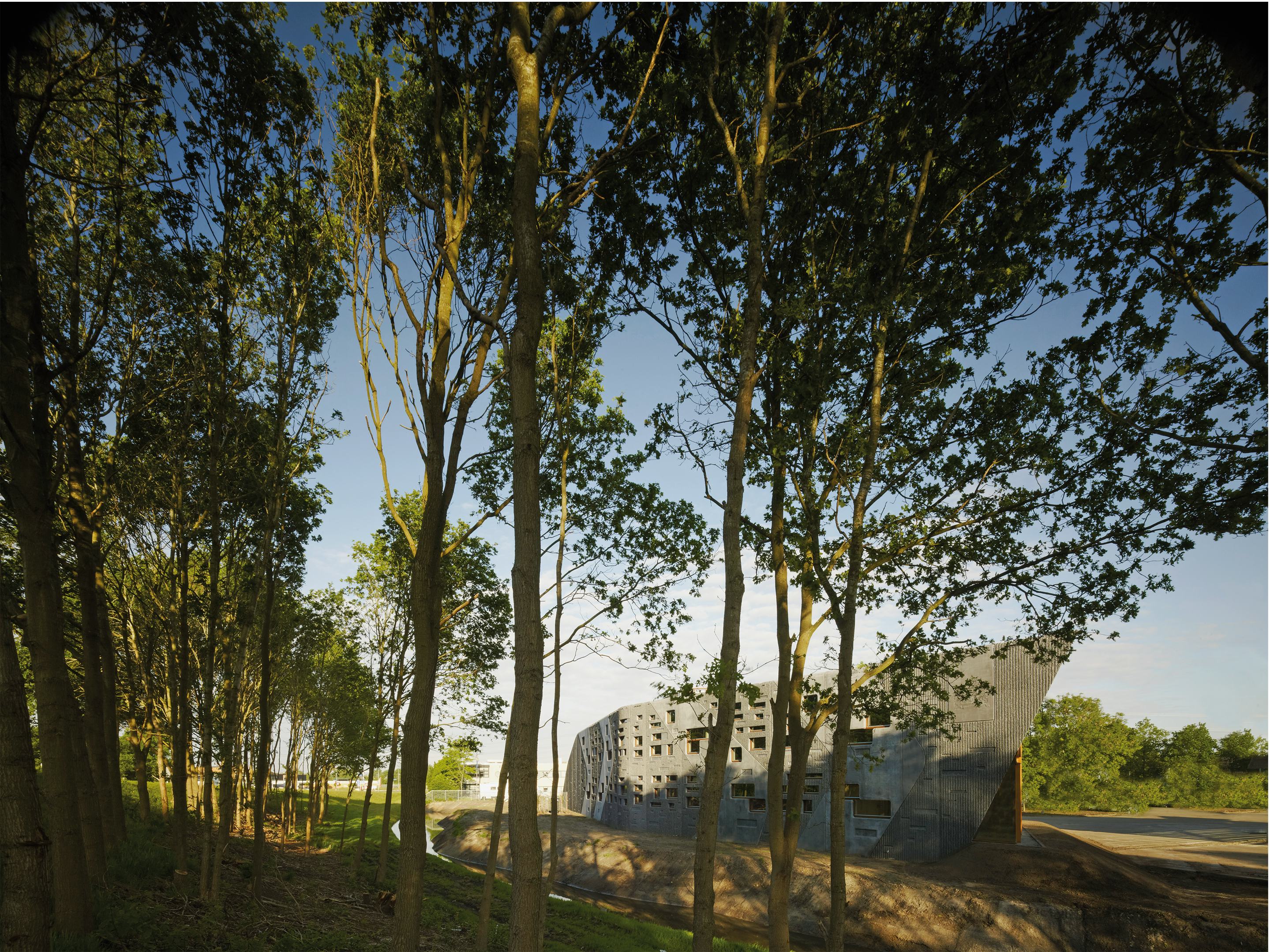 Kantoorgebouw Rijkswaterstaat in Assen door 24H