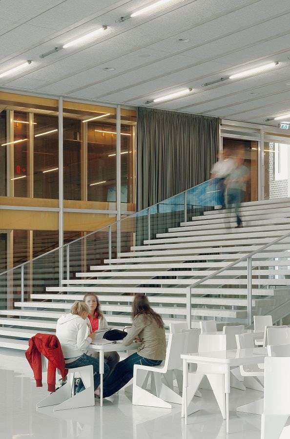 Interieur Sportcampus Leidsche Rijn in Utrecht door Wiel Arets Architects