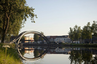 Melkwegbrug, Purmerend door NEXT Architects