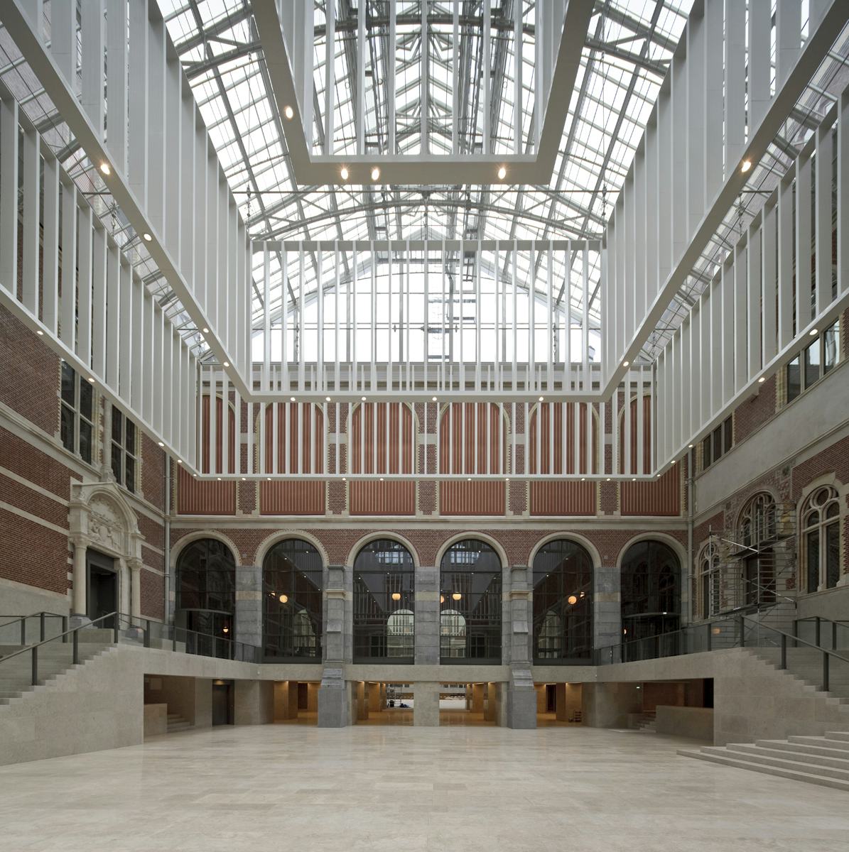Het Rijksmuseum door Cruz y Ortiz 