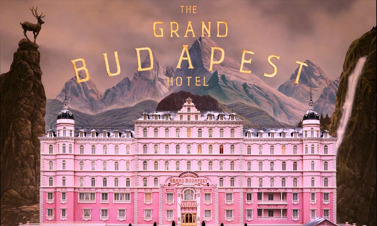 Poster van The Grand Budapest Hotel, een film van Wes Anderson uit 2014