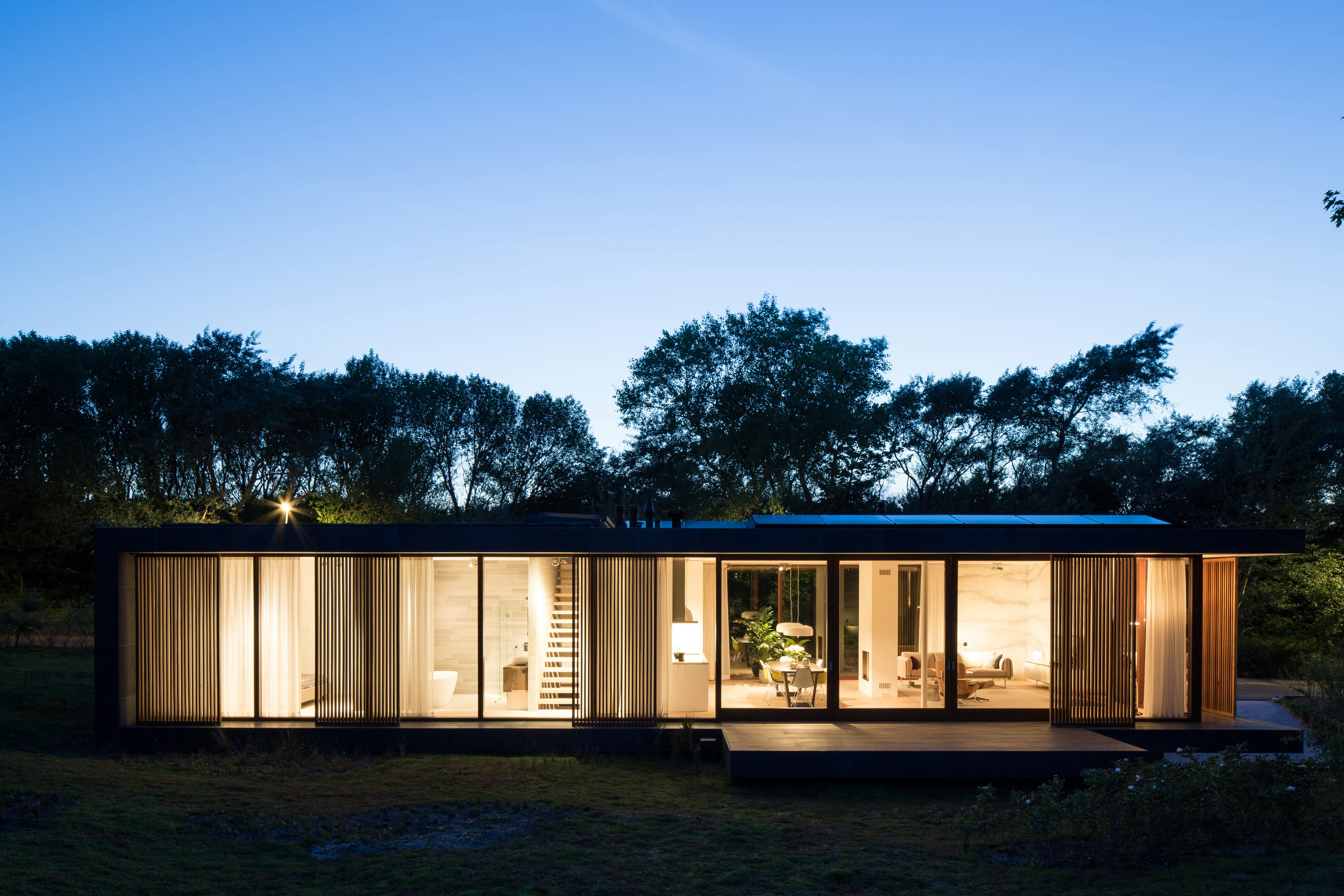 Villa H by night, foto Christian Richters, Berlijn