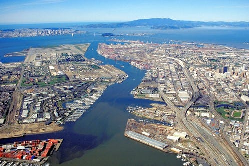 De baai van San Francisco en Oakland havengebied. Beeld: U.S. Army Corps of Engineers Digital Visual Library