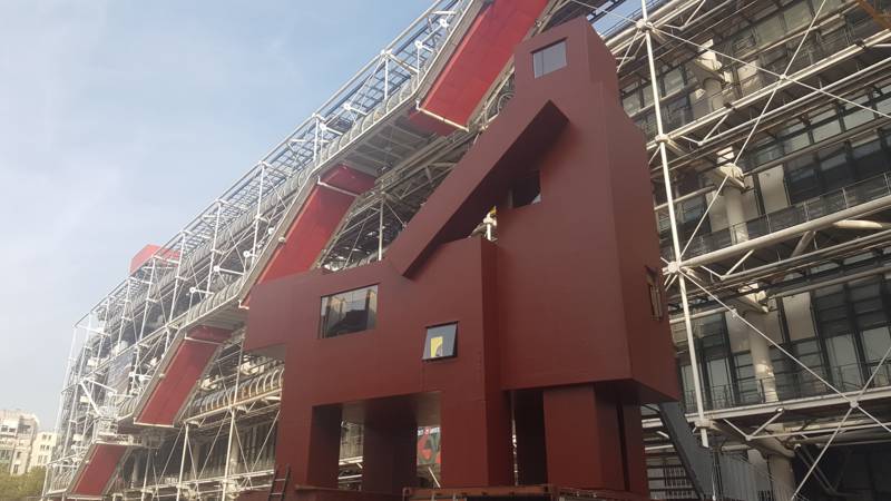 Domestikator van Joep van Lieshout bij het Centre Pompidou Frank Renout / NOS 