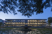 Studeren in stilte in monumentale Universiteitsbibliotheek Rotterdam