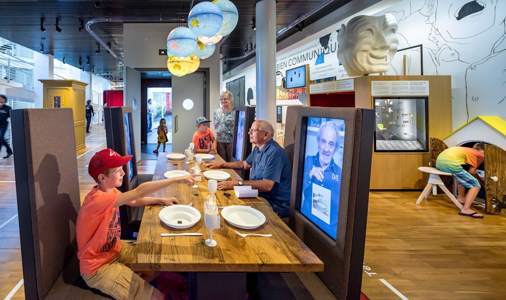 Museum fur Kommunikation - Kossmann.dejong