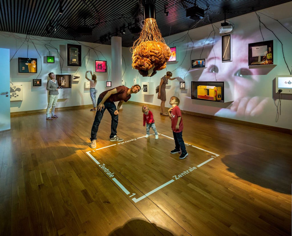 Museum fur Kommunikation - Kossmann.dejong