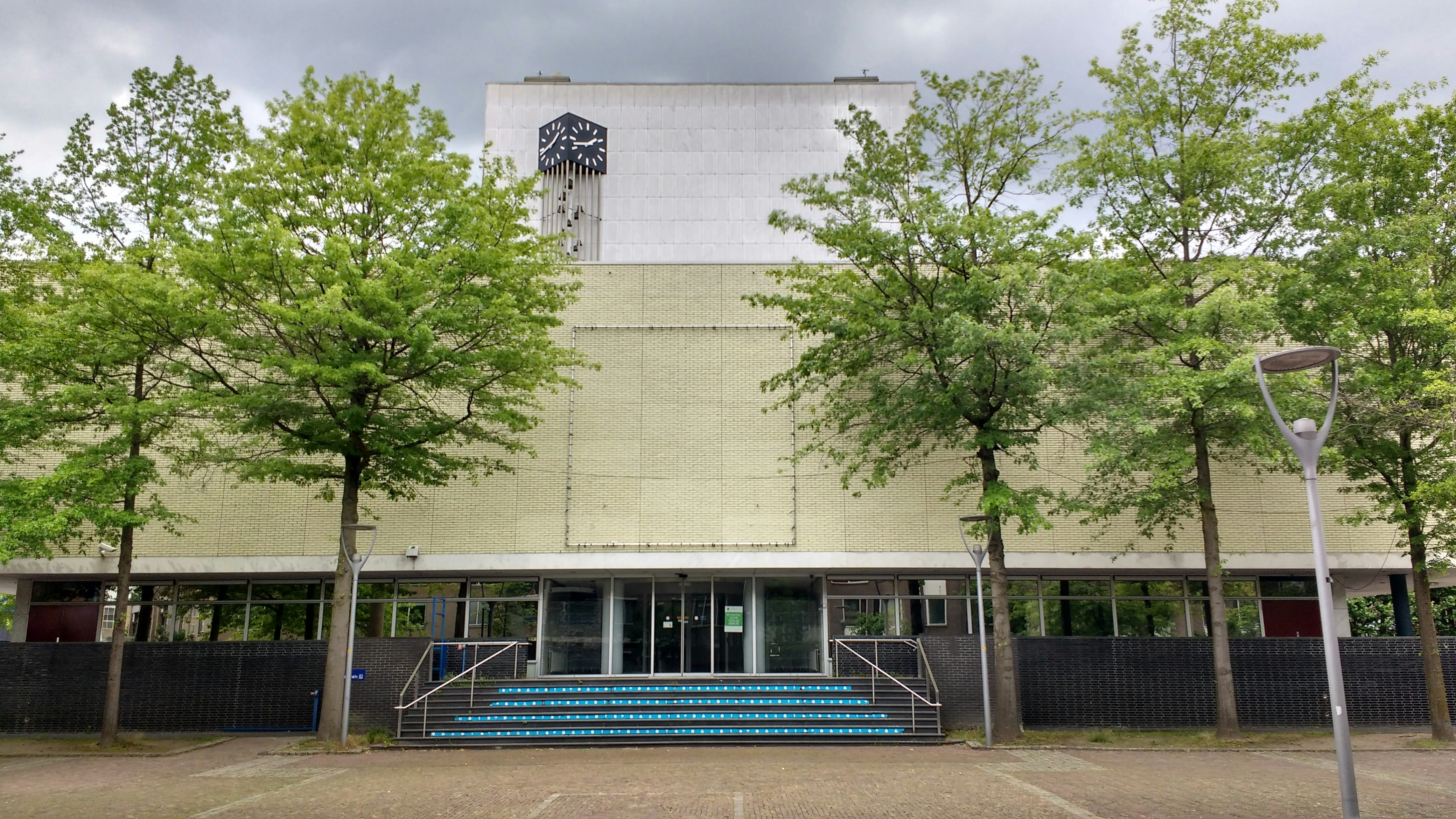Het huidige Stadhuis van Almelo, een ontwerp van J.J.P. Oud