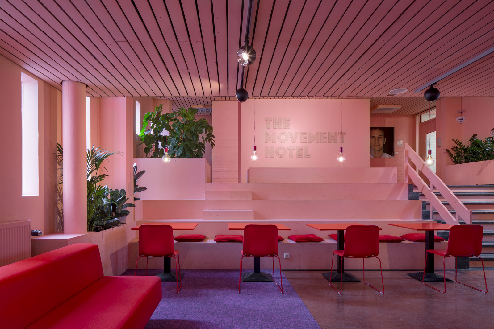 The Movement Hotel in de Bijlmerbajes door ÈMCÉ interior architecture (Foto:  Wouter van der Sar en ÈMCÉ interior architecture)