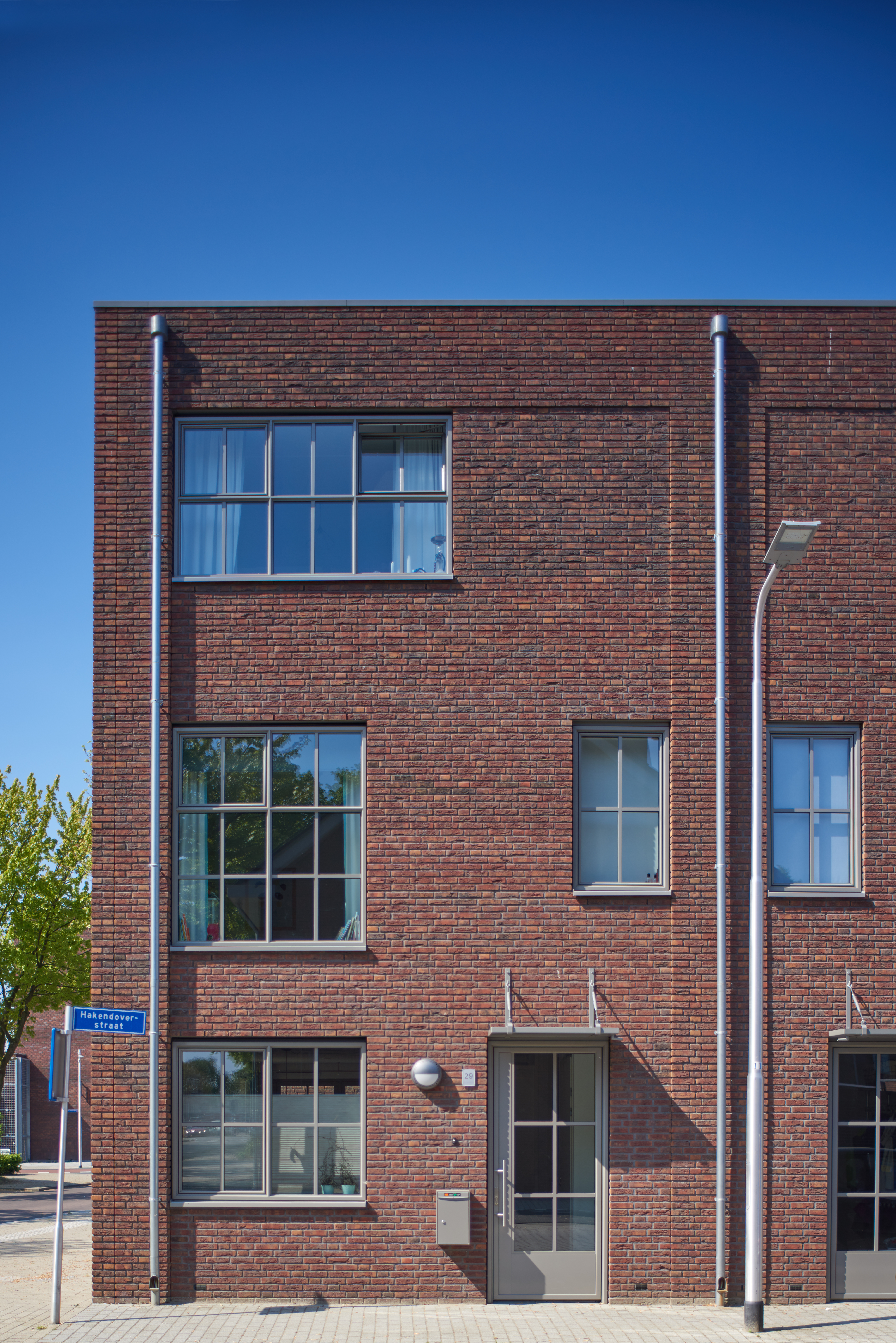 Lourdeskade te Tilburg DAT Architecten