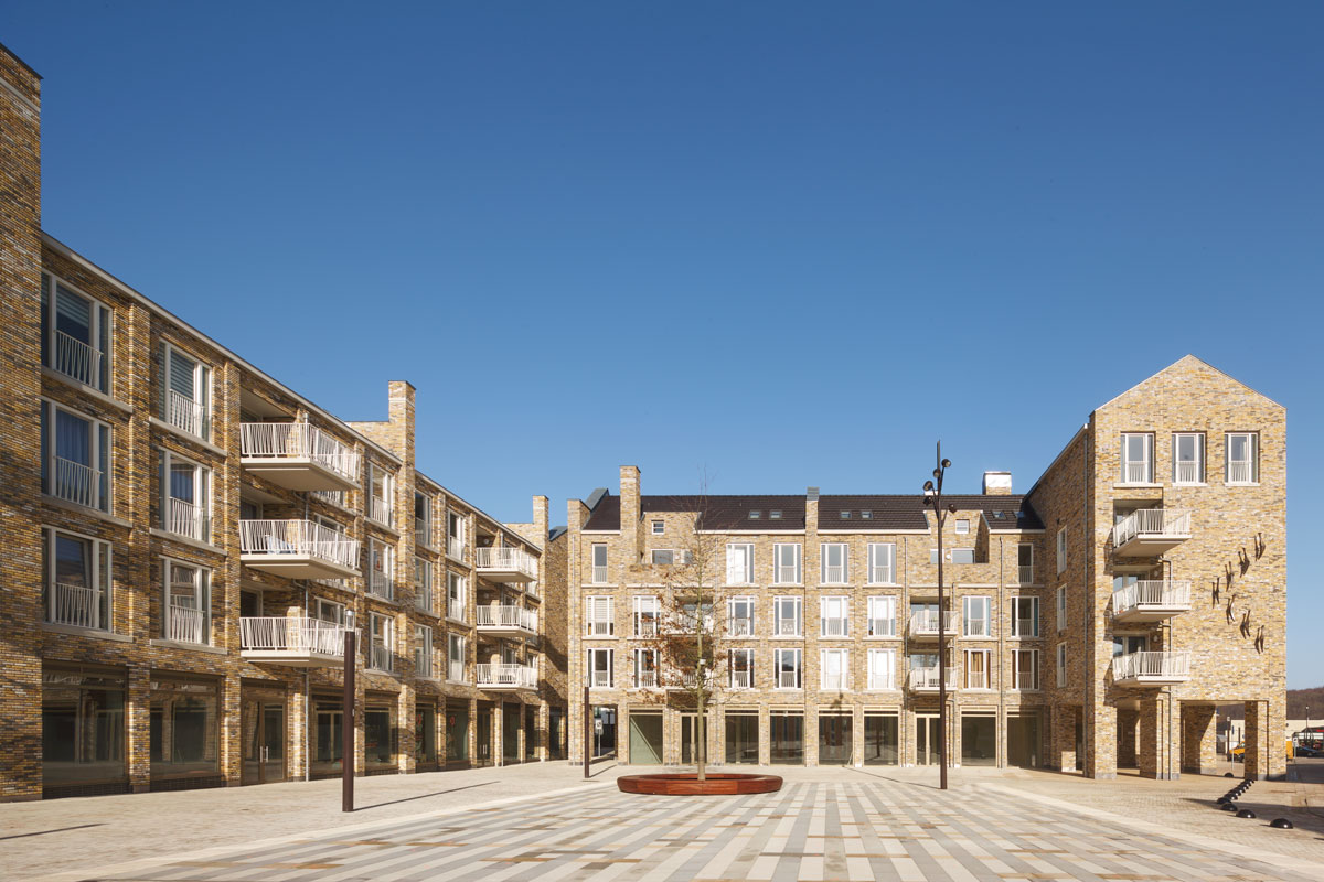 Woon- en winkelblok Koningin Julianaplein Vaals door Humble Martens & Willems Architecten, beeld Arjen Schmitz