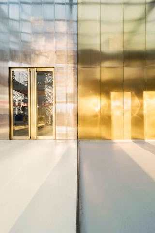 Beeld Valentin Racko, Re-veil, Changzhi - Superimpose