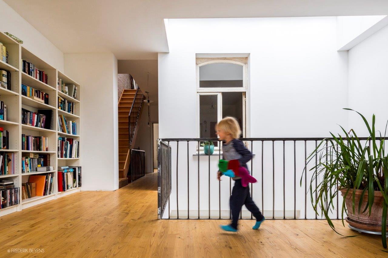 Beeld frederikbeyens Cohousing in voormalige rijkswachtkazerne Deurne - Polygoon Architectuur, Jouri De Pelecijn