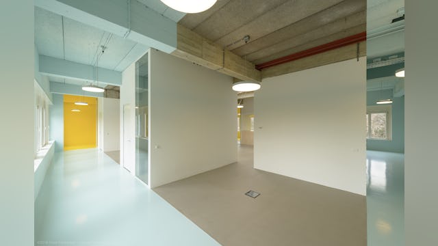 Beeld Frans Parthesius- Consulaat Indonesië, Den Haag - Parthesius, Krill o.r.c.a. + SHAU