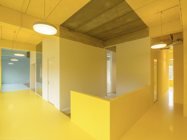 Beeld Frans Parthesius- Consulaat Indonesië, Den Haag - Parthesius, Krill o.r.c.a. + SHAU