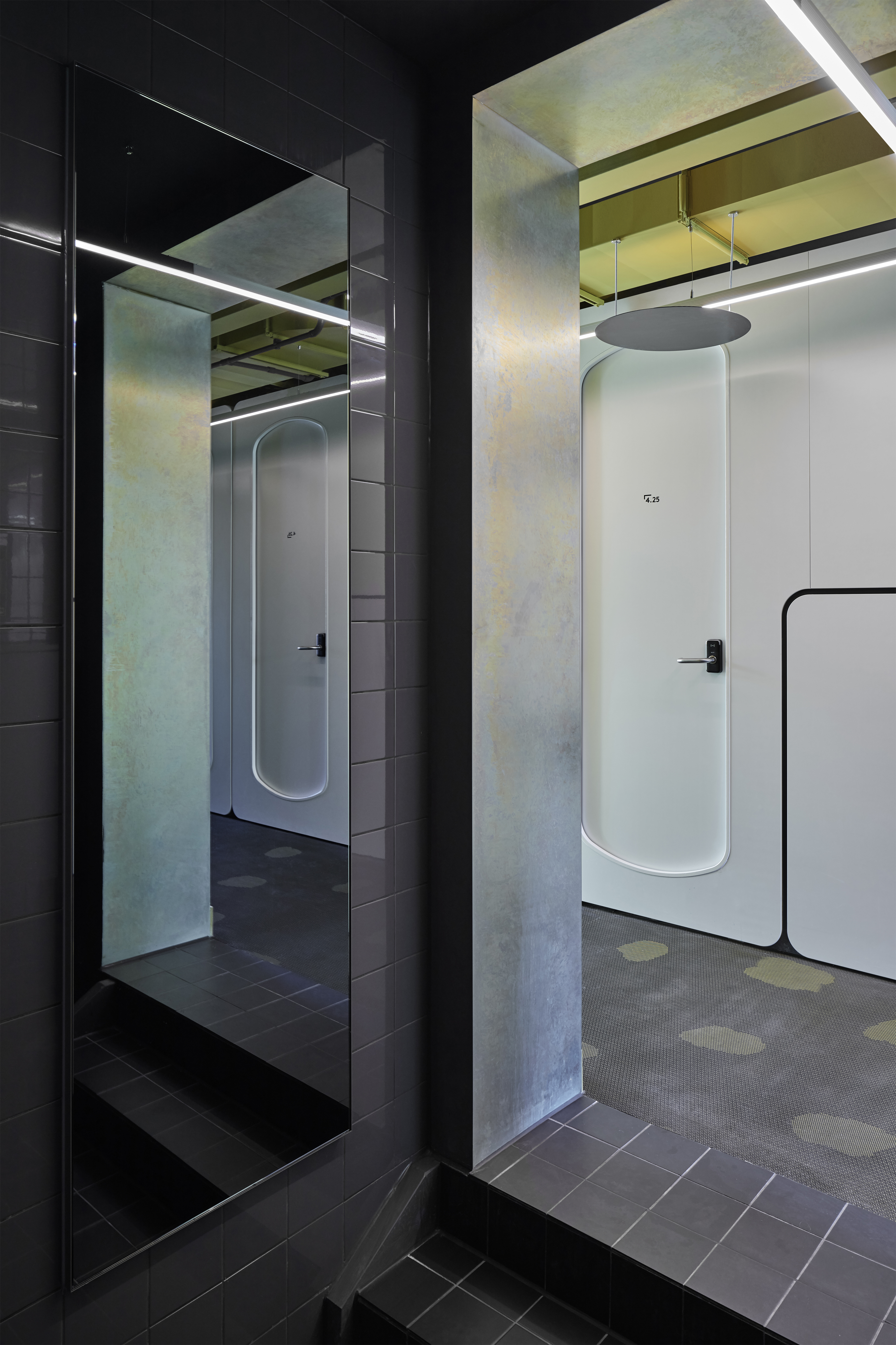 CityHub Rotterdam - Studio Modijefsky