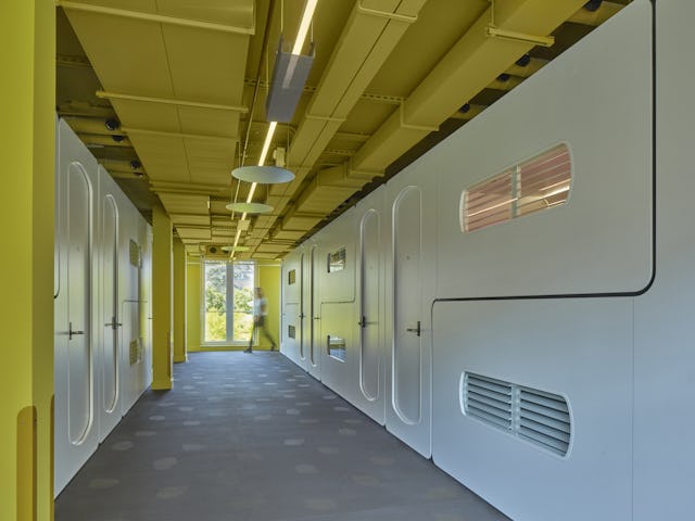 CityHub Rotterdam - Studio Modijefsky