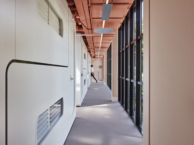 CityHub Rotterdam - Studio Modijefsky