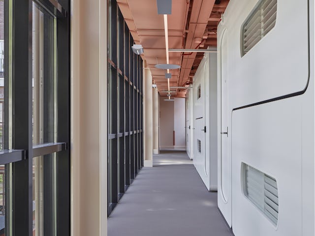 CityHub Rotterdam - Studio Modijefsky