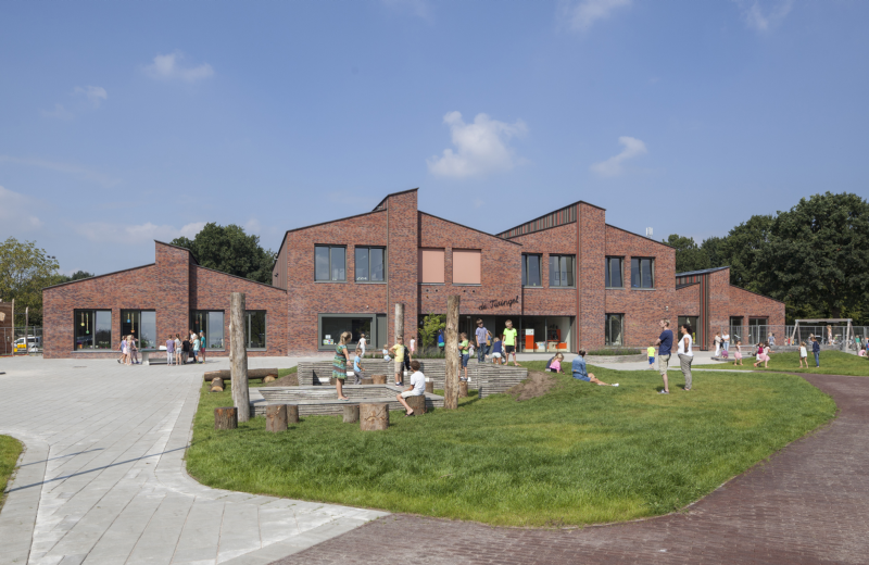 Brede School De Twingel door De Zwarte Hond