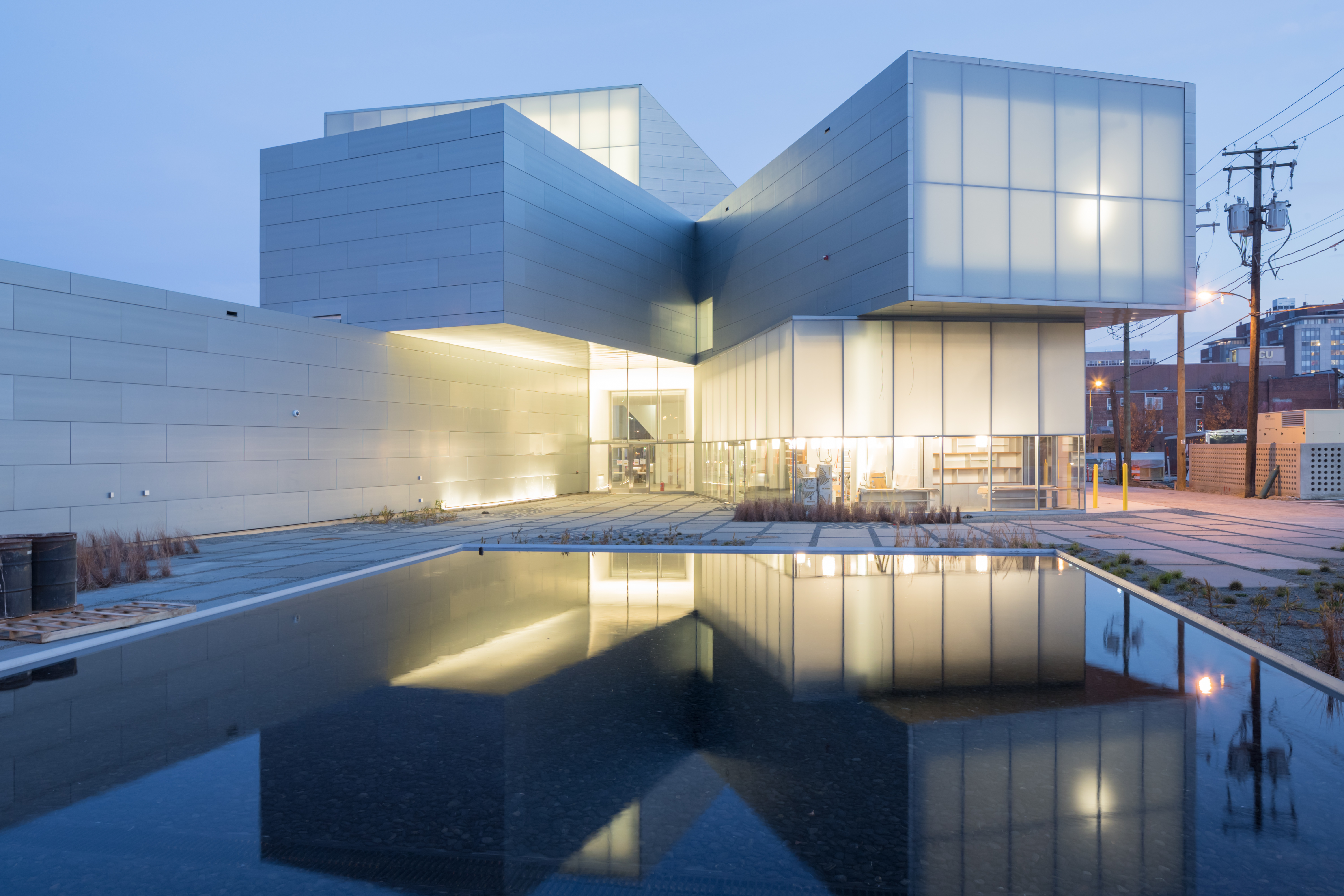 Beeld Iwan Baan. Insitute for Contemporary Art, Richmond (VS) – Steven Holl Architects