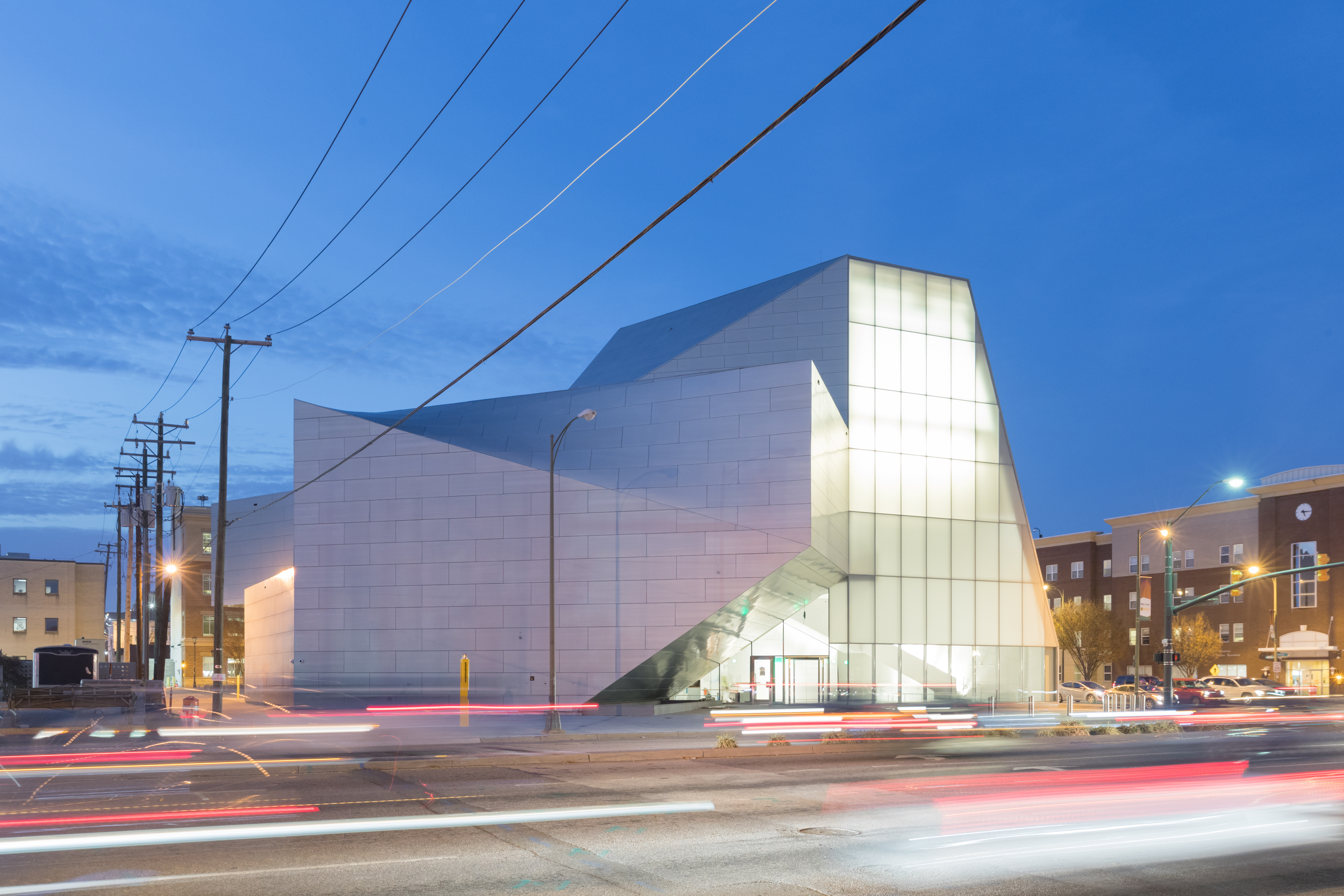 Beeld Iwan Baan. Insitute for Contemporary Art, Richmond (VS) – Steven Holl Architects