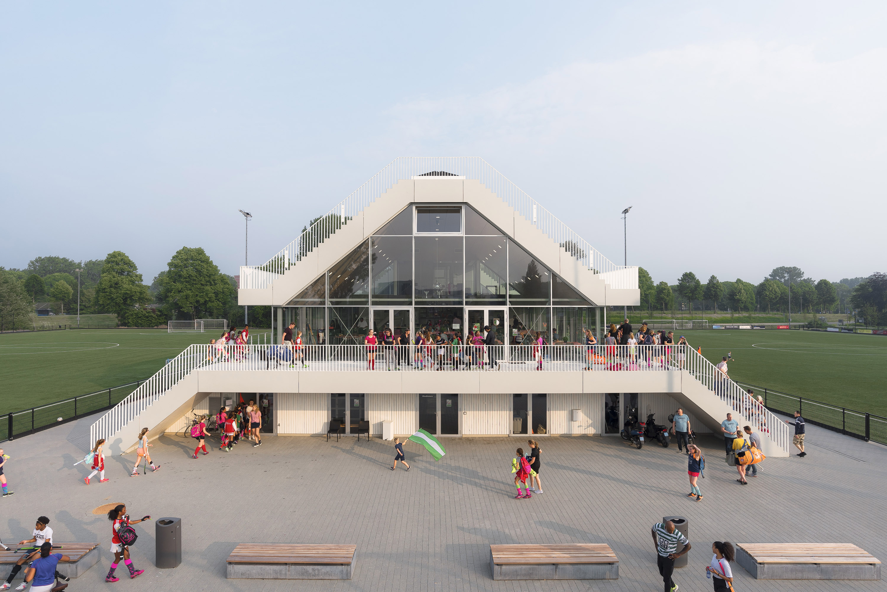 Clubverzamelgebouw Varkenoord Rotterdam - NL Architects, beeld Sebastian van Damme