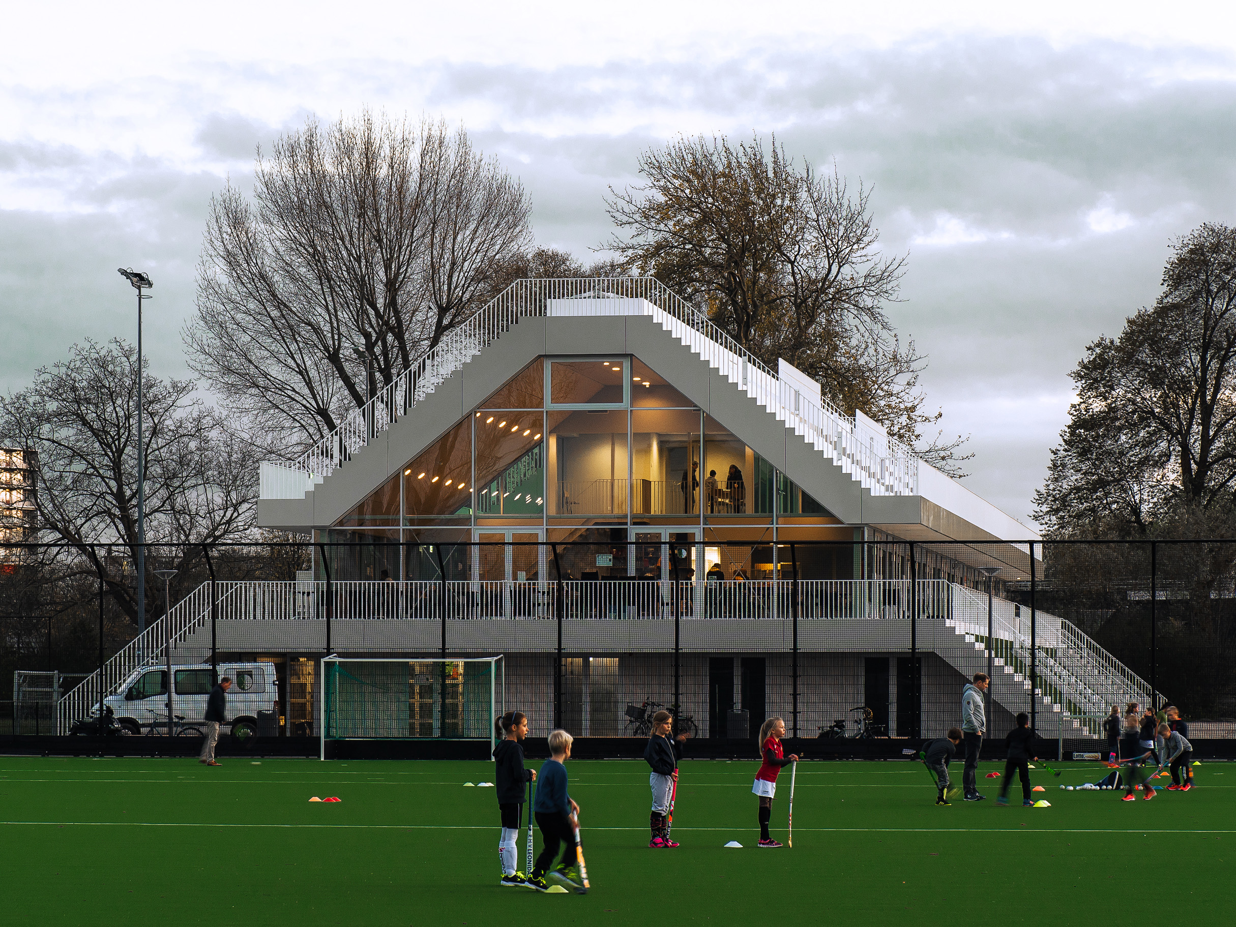 Clubverzamelgebouw Varkenoord Rotterdam - NL Architects, beeld Sebastian van Damme