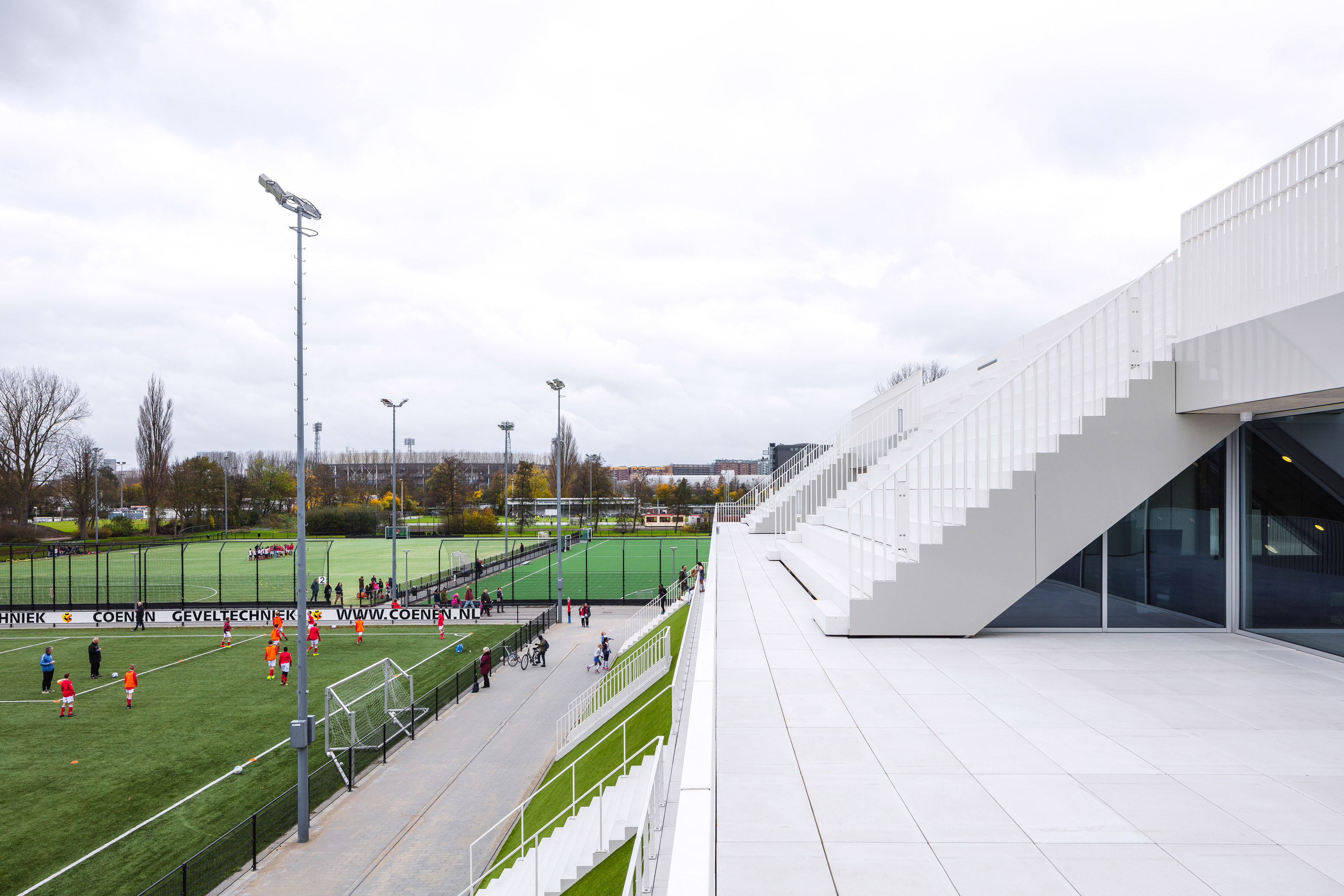 Clubverzamelgebouw Varkenoord Rotterdam - NL Architects, beeld Sebastian van Damme