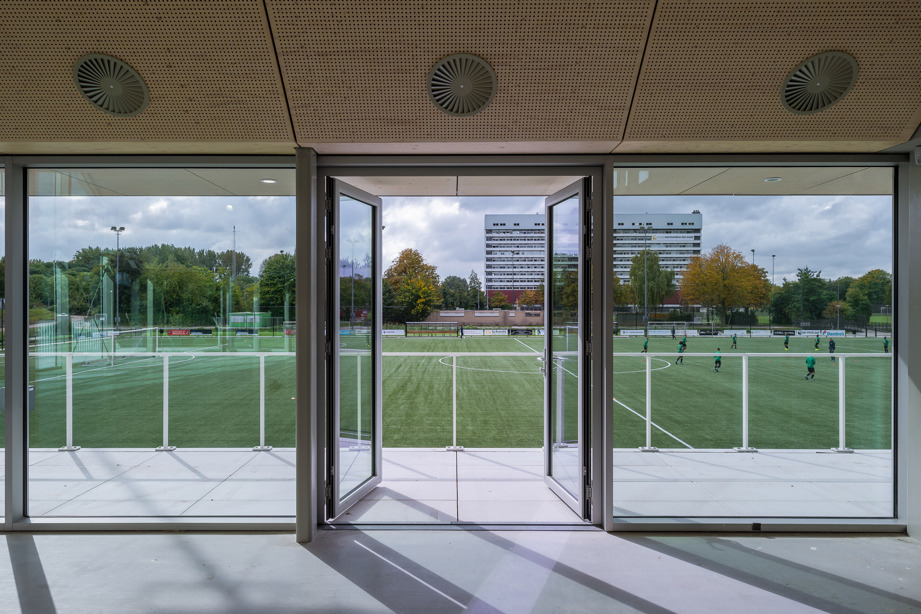 Clubverzamelgebouw Varkenoord Rotterdam - NL Architects, beeld Sebastian van Damme