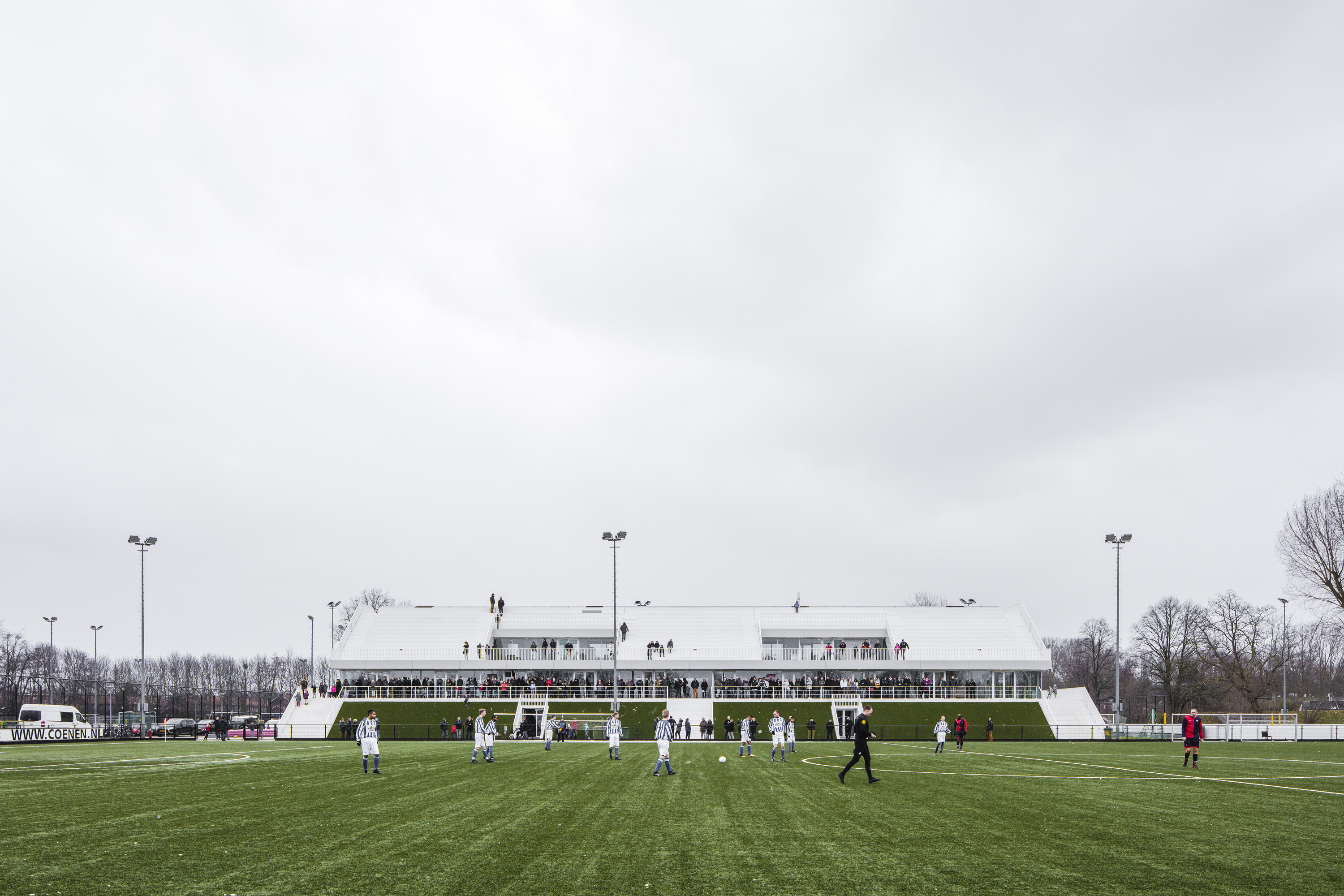 Clubverzamelgebouw Varkenoord Rotterdam - NL Architects, beeld Sebastian van Damme
