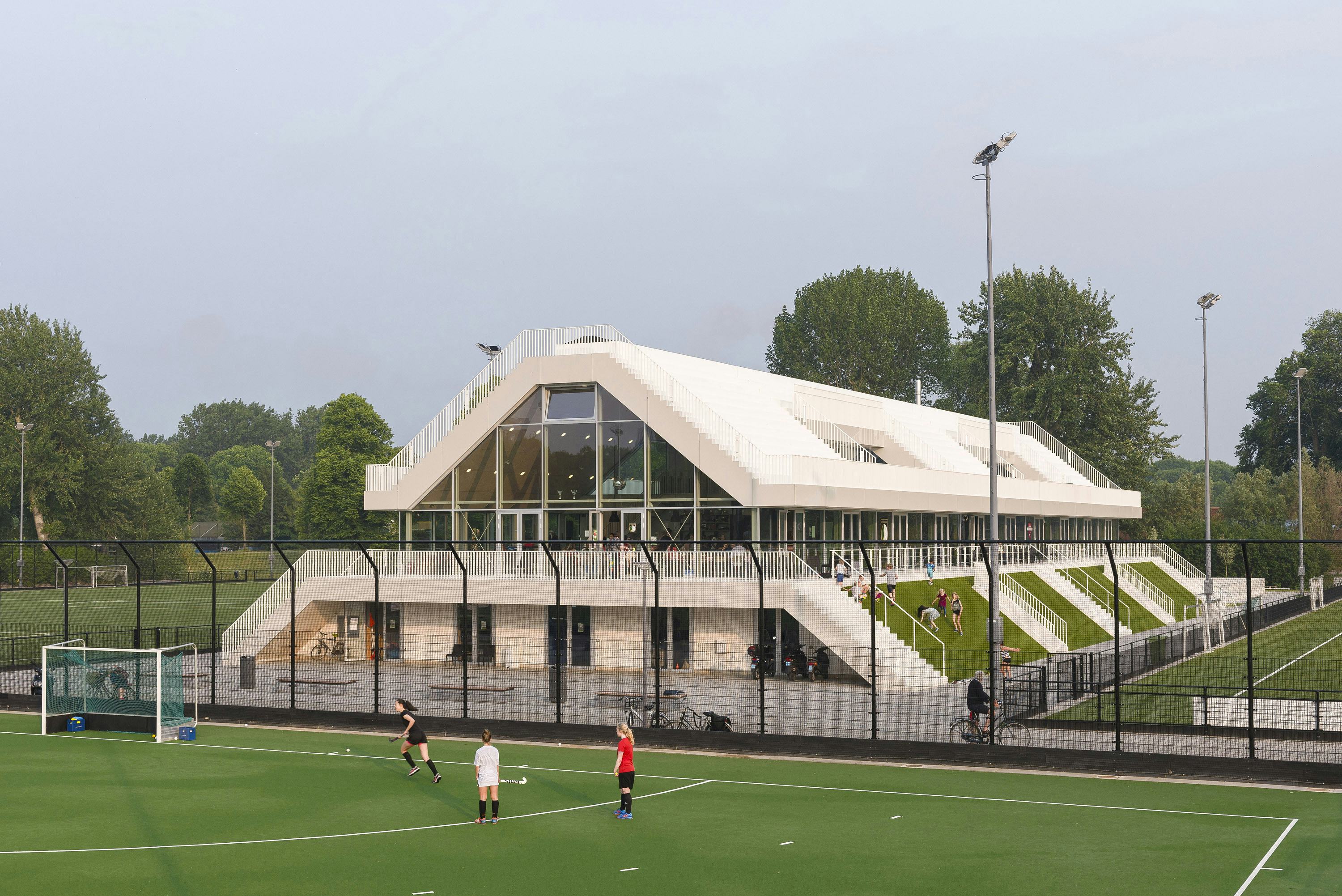 Clubverzamelgebouw Varkenoord Rotterdam - NL Architects, beeld Sebastian van Damme