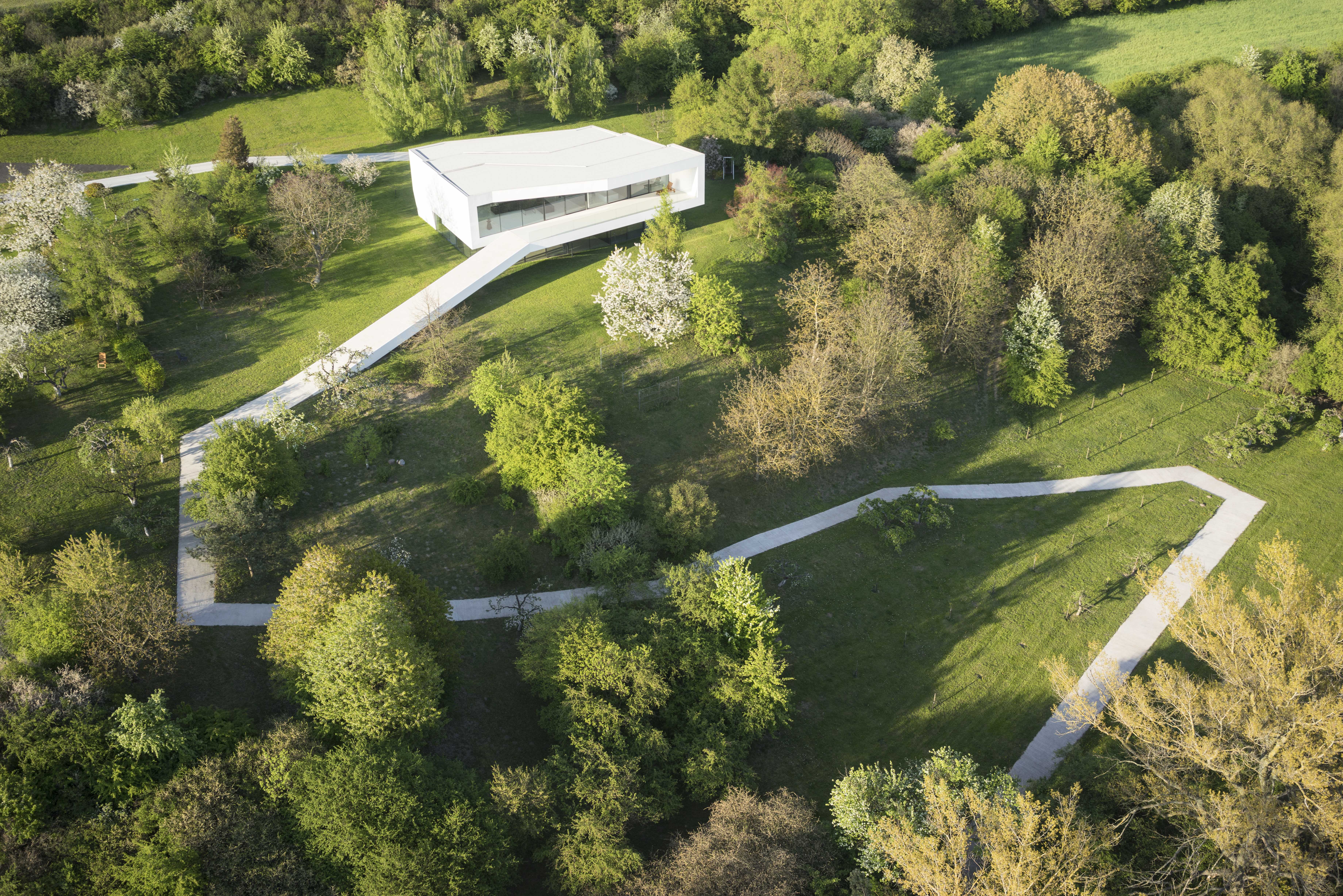 Beeld Jarosêaw Syrek, By The Way House, Polen - Robert Konieczny en KWK Promes team