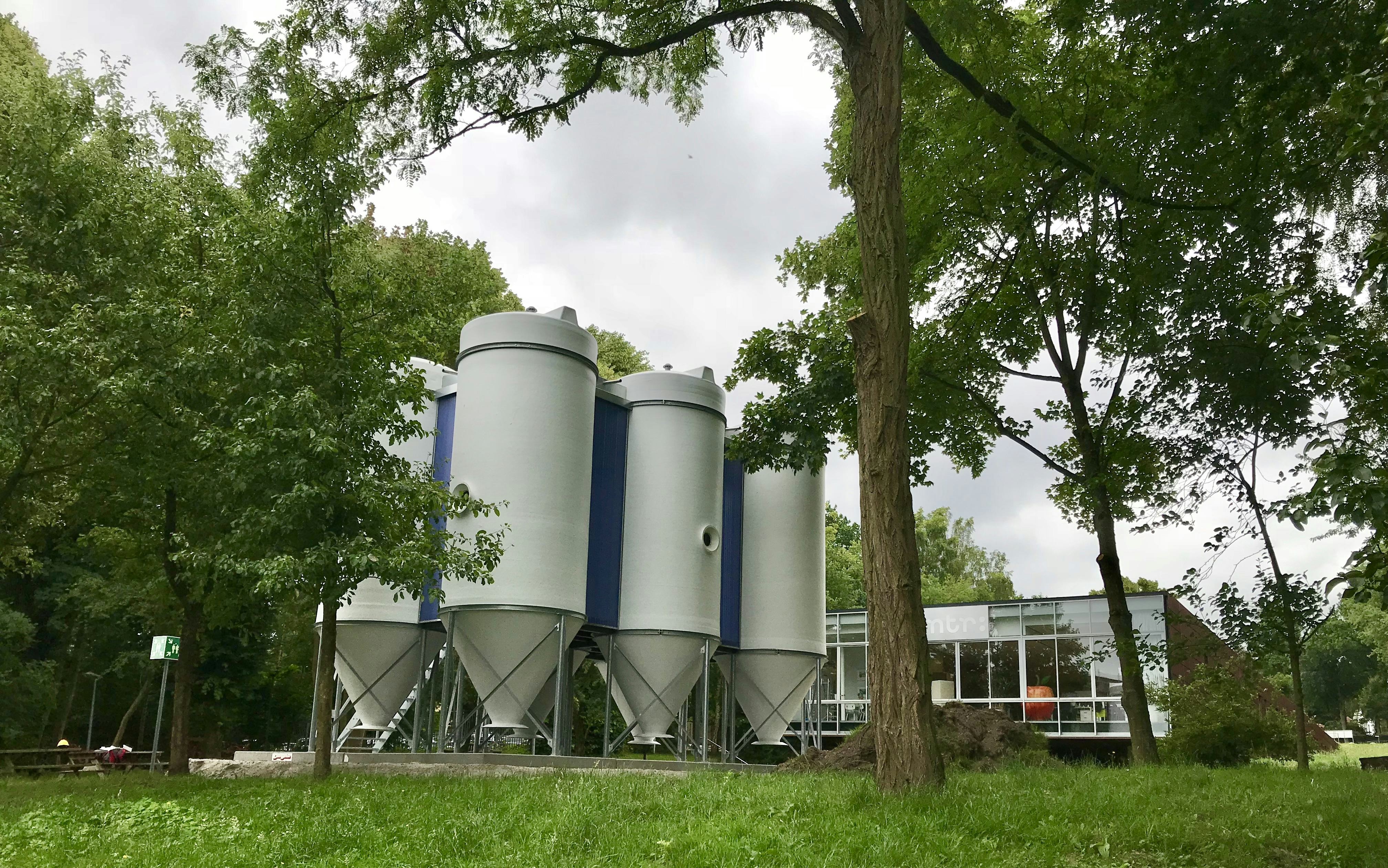 rechten: j. den Hollander