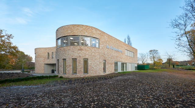 Basisschool de Klokkenberg in Nijmegen, ontworpen door Bendien Wierenga Architecten.