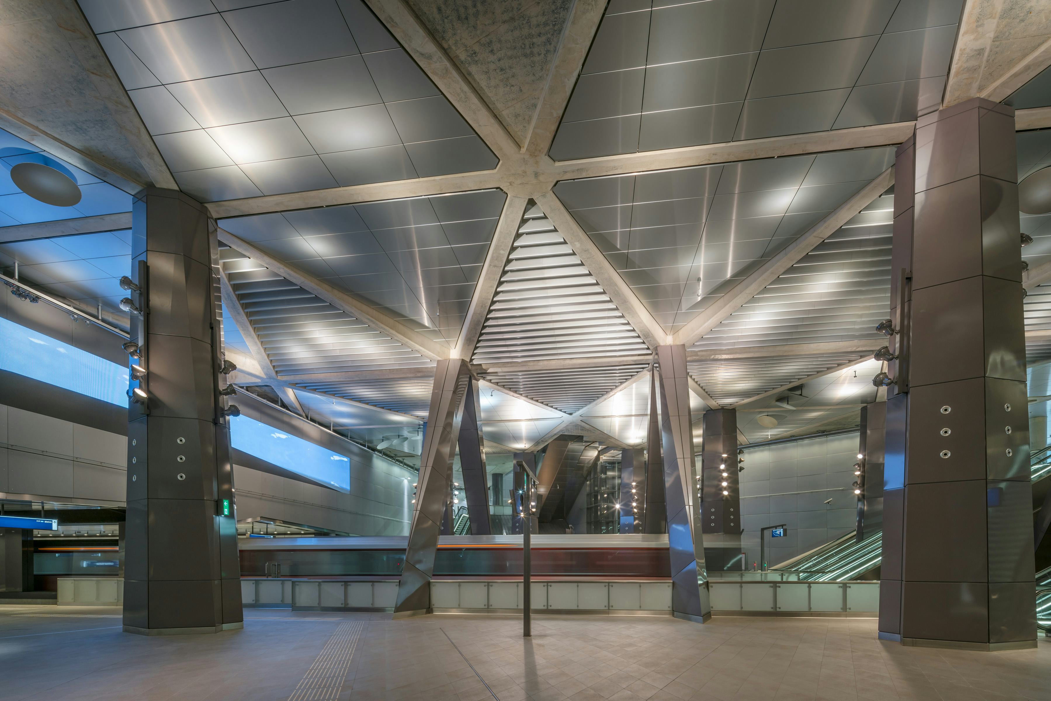 Metrostation Amsterdam CS Beeld Jannes Linders