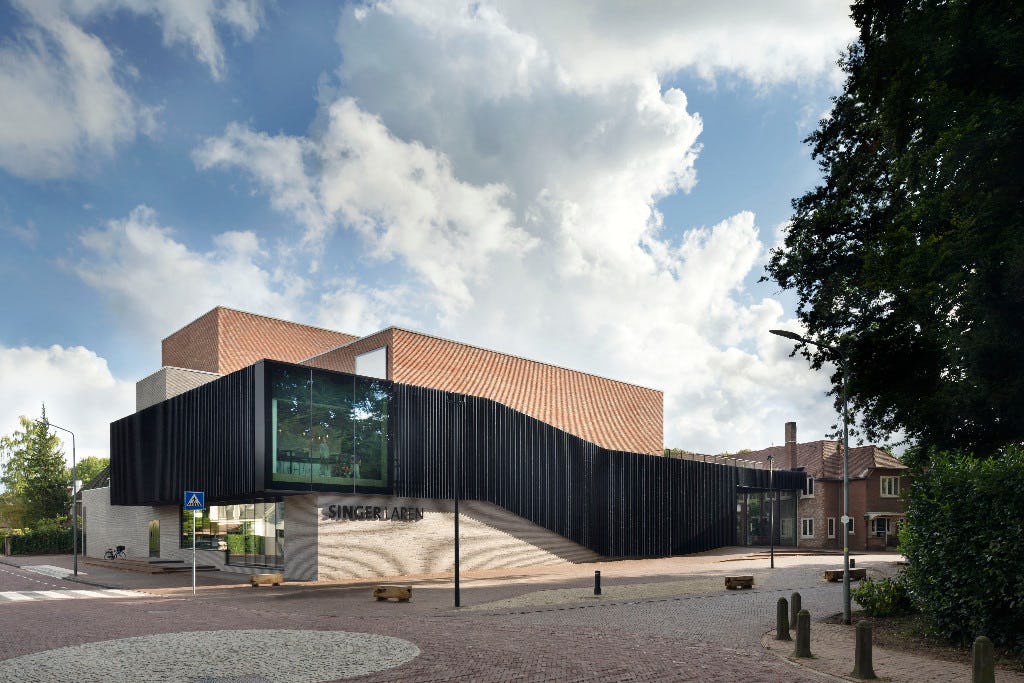 In september 2017 opende Singer Laren een nieuw theater en een centrale entree ontworpen door krft. 