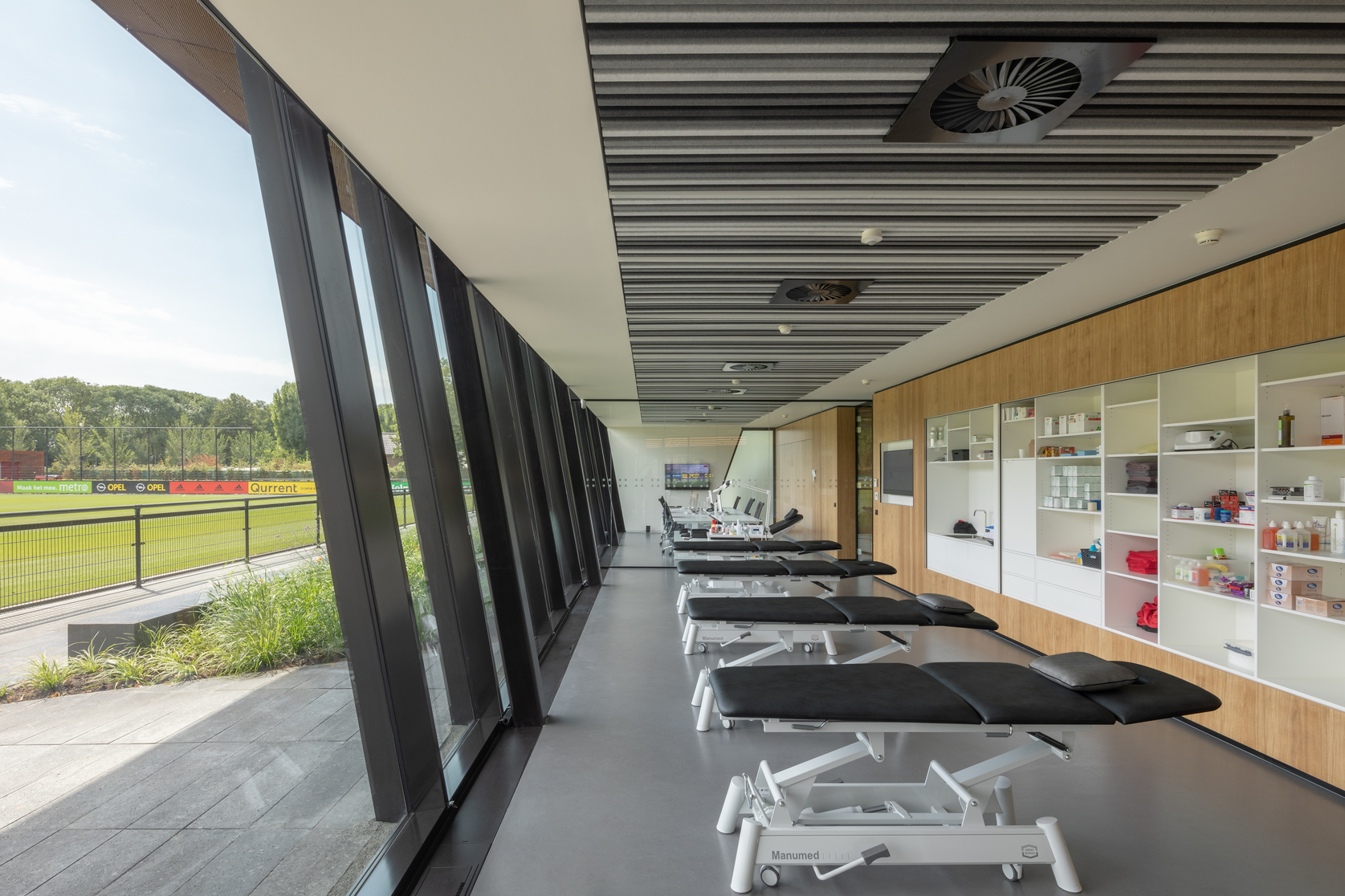 Trainingscomplex ‘1908’ Feyenoord Rotterdam door MoederscheimMoonen Architects, beeld Bart van Hoek