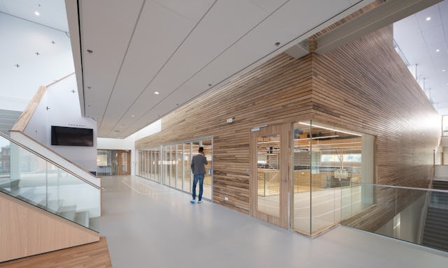 Sportcentrum Europapark, Groningen - VenhoevenCS. Beeld Ossip van Duivenbode