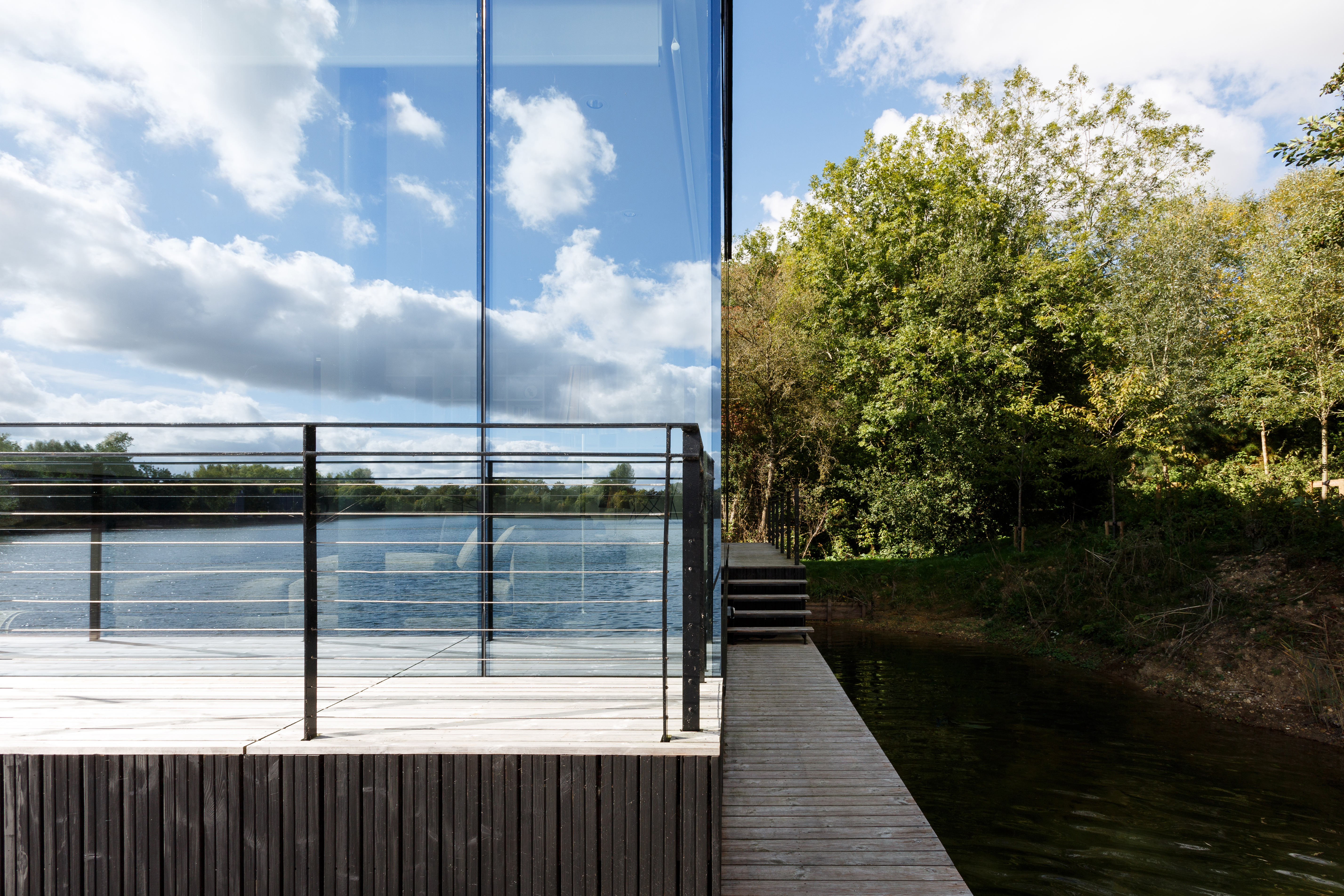 Villa in the Lake, Lechlade (UK) - Mecanoo. Beeld Mariashot.photo