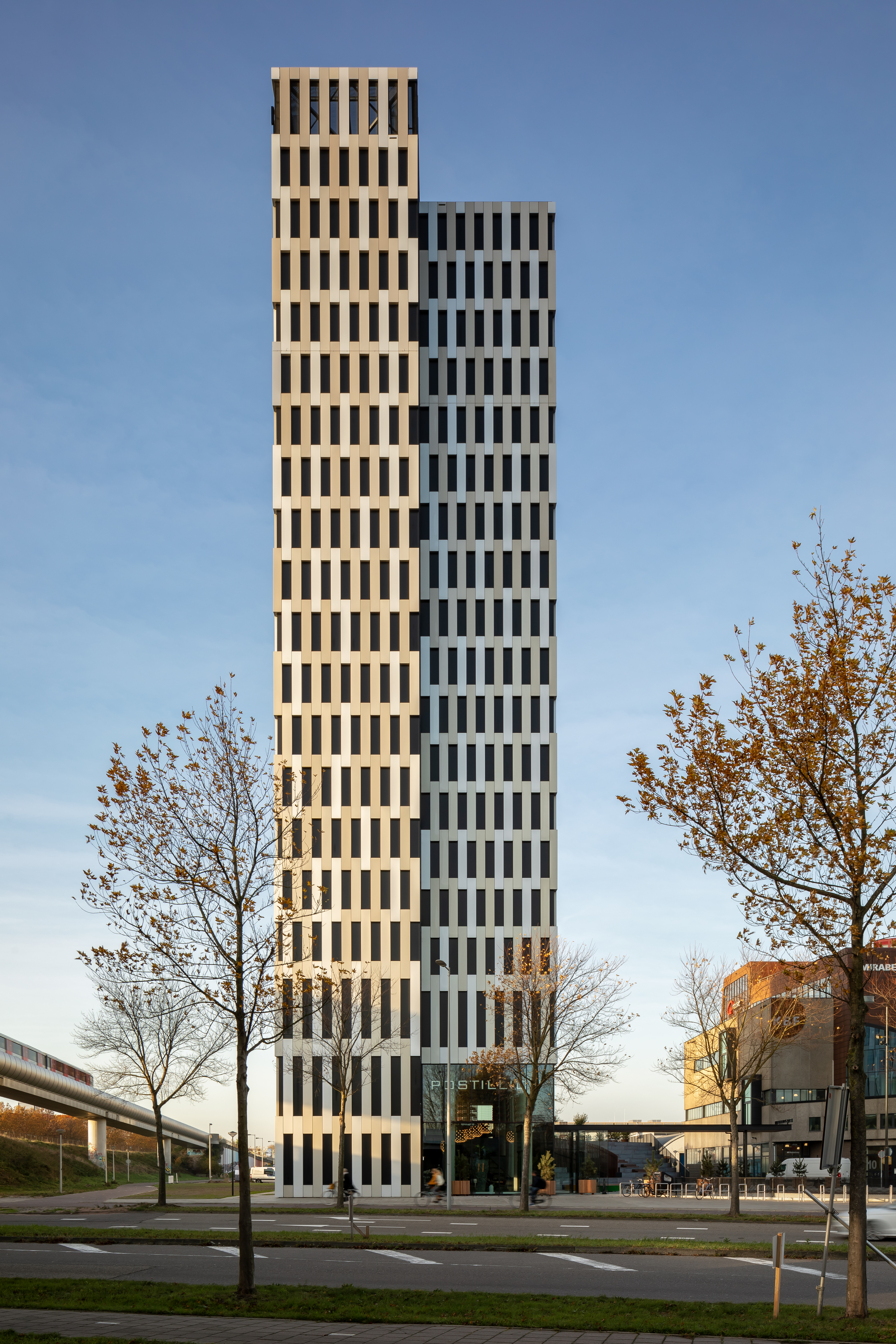 Postillion Hotel Amsterdam door concrete, beeld Isabel Nabuurs voor concrete