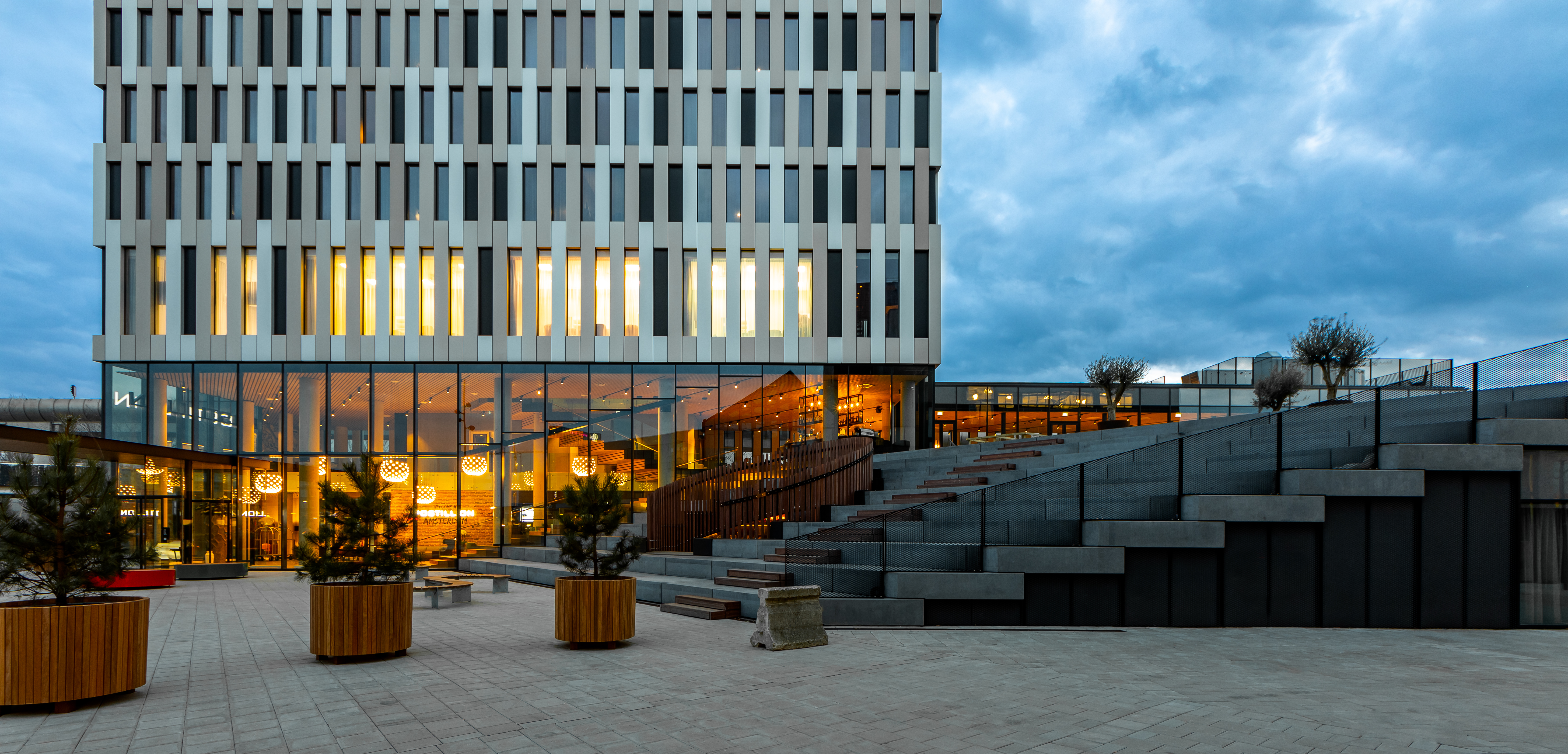 Postillion Hotel Amsterdam door concrete, beeld Isabel Nabuurs voor concrete