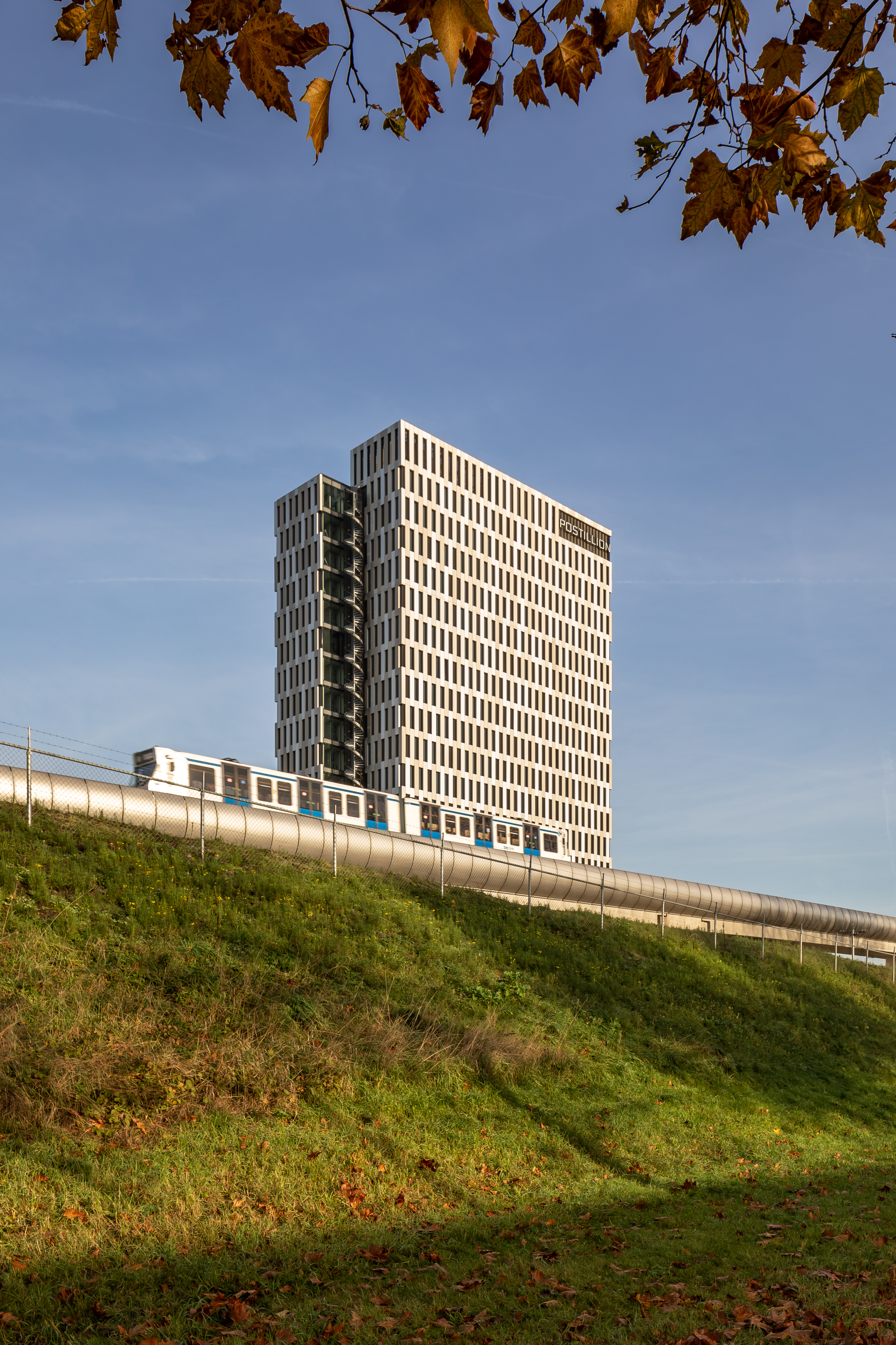 Postillion Hotel Amsterdam door concrete, beeld Isabel Nabuurs voor concrete