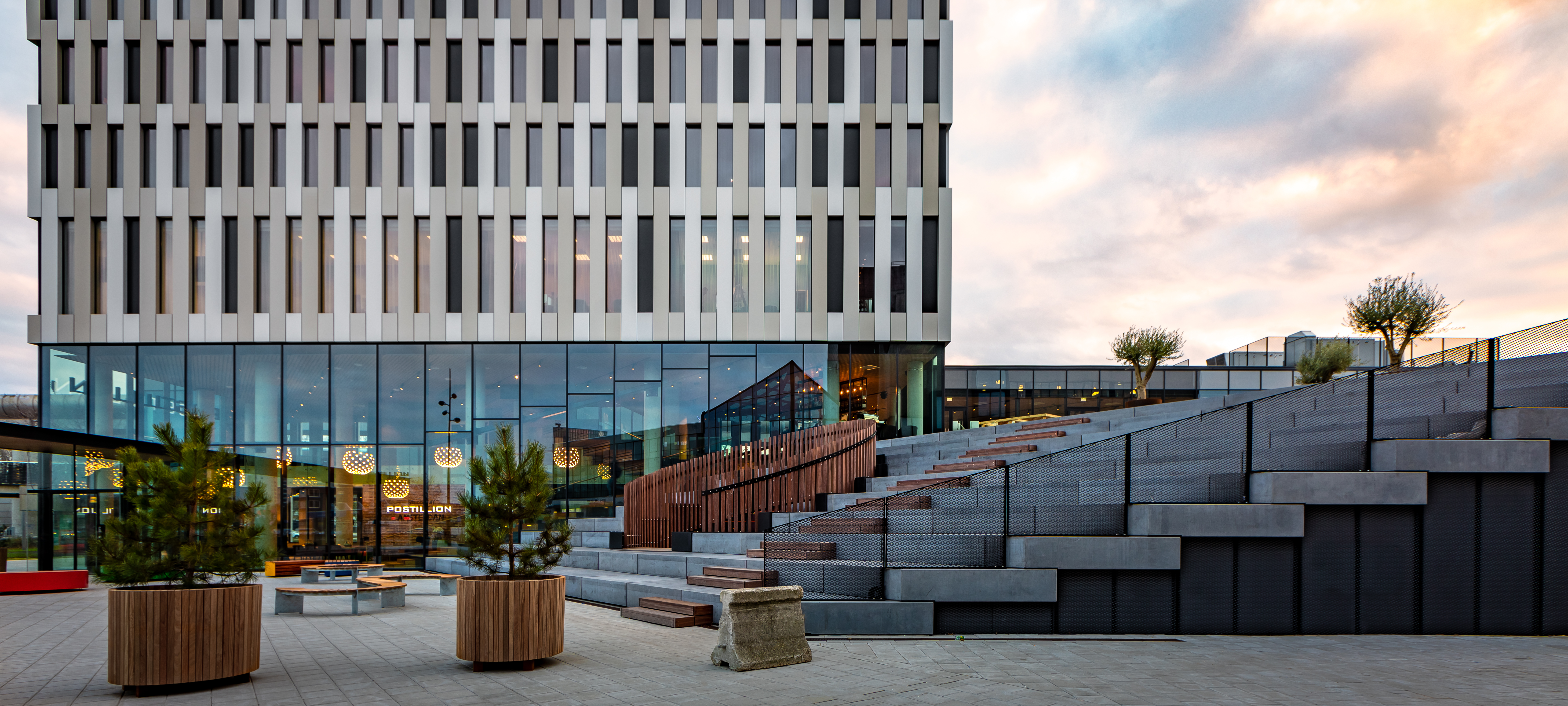 Postillion Hotel Amsterdam door concrete, beeld Isabel Nabuurs voor concrete