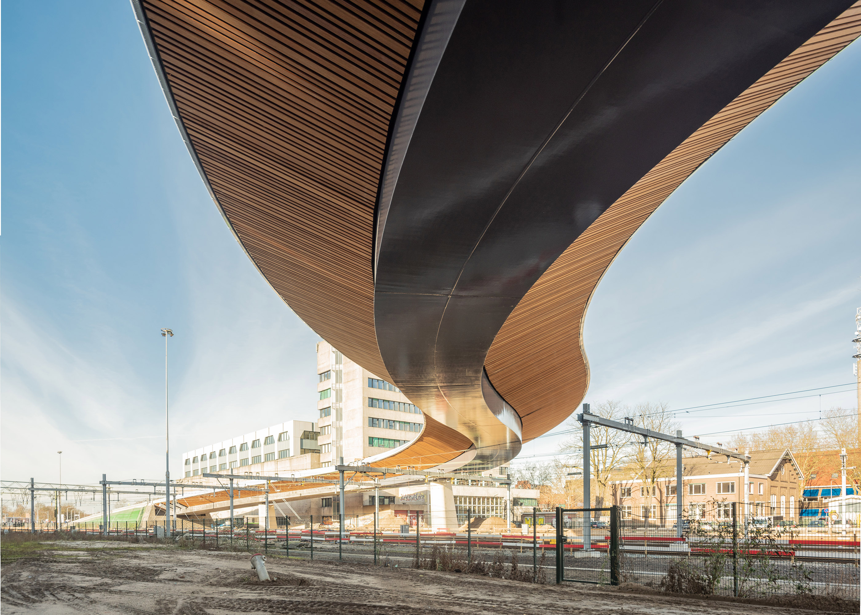Busbrug Zwolle door ipv Delft. beeld Walter Frisart FOTOwerk