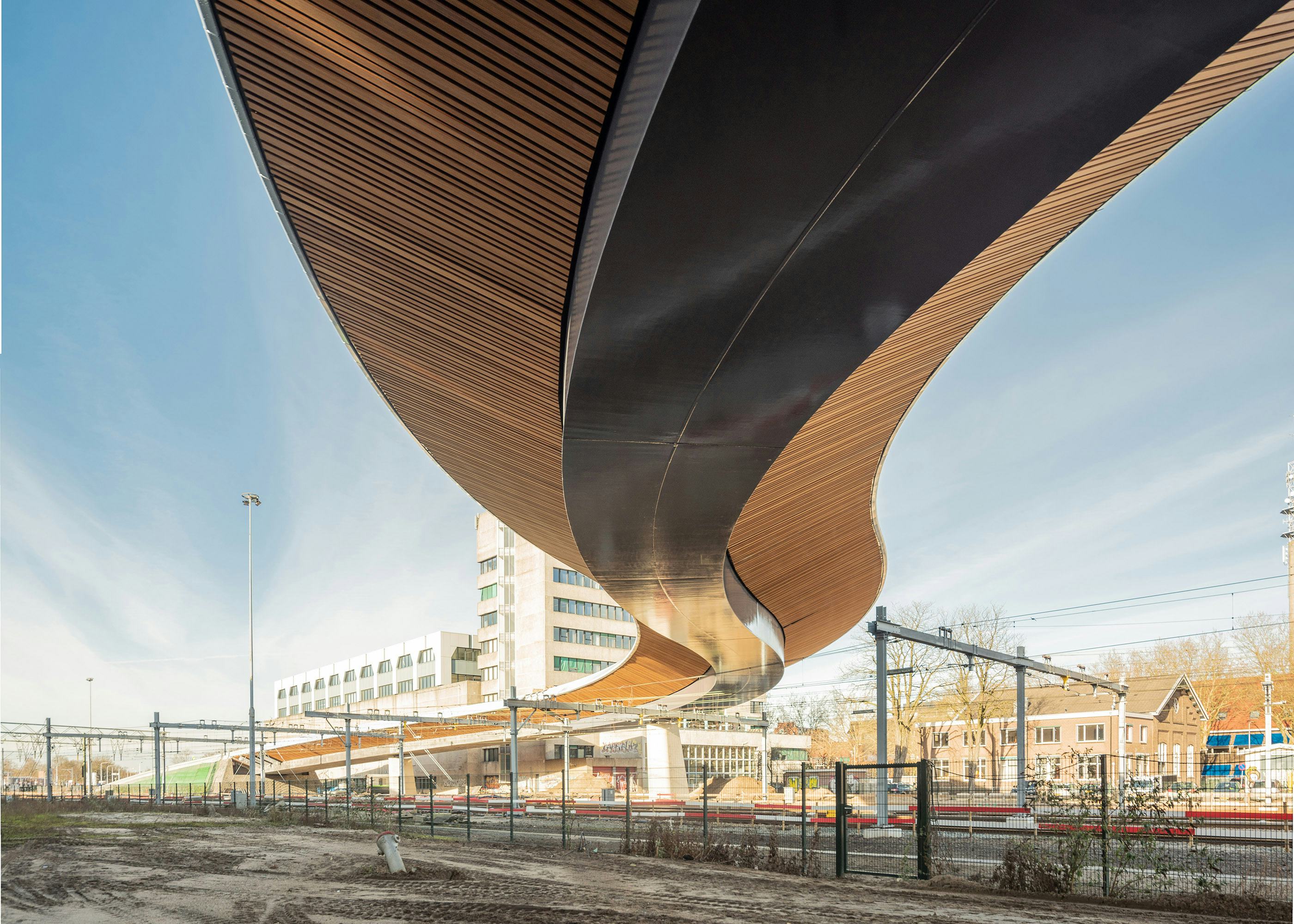 Busbrug Zwolle door ipv Delft. beeld Walter Frisart FOTOwerk