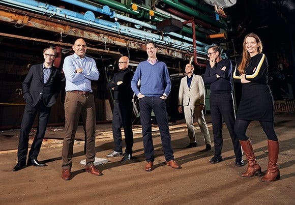 Van links naar rechts: Wouter Zaaijer, Chris Zwiers, Oresti Sarafopoulos, Lyongo Juliana, Ewout de Jager, John Bosch en Marlies Zwols