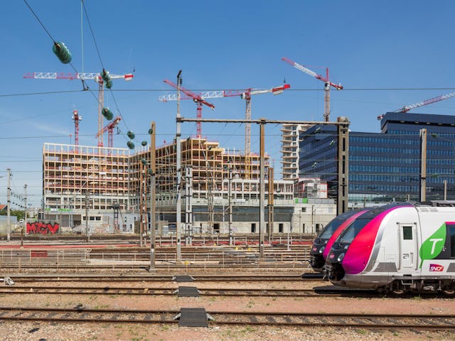 Green Office® ENJOY in Parijs door Baumschlager Eberle Architekten en SCAPE, beeld Luc Boegly