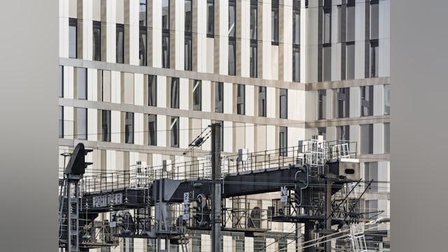 Green Office® ENJOY in Parijs door Baumschlager Eberle Architekten en SCAPE, beeld Luc Boegly